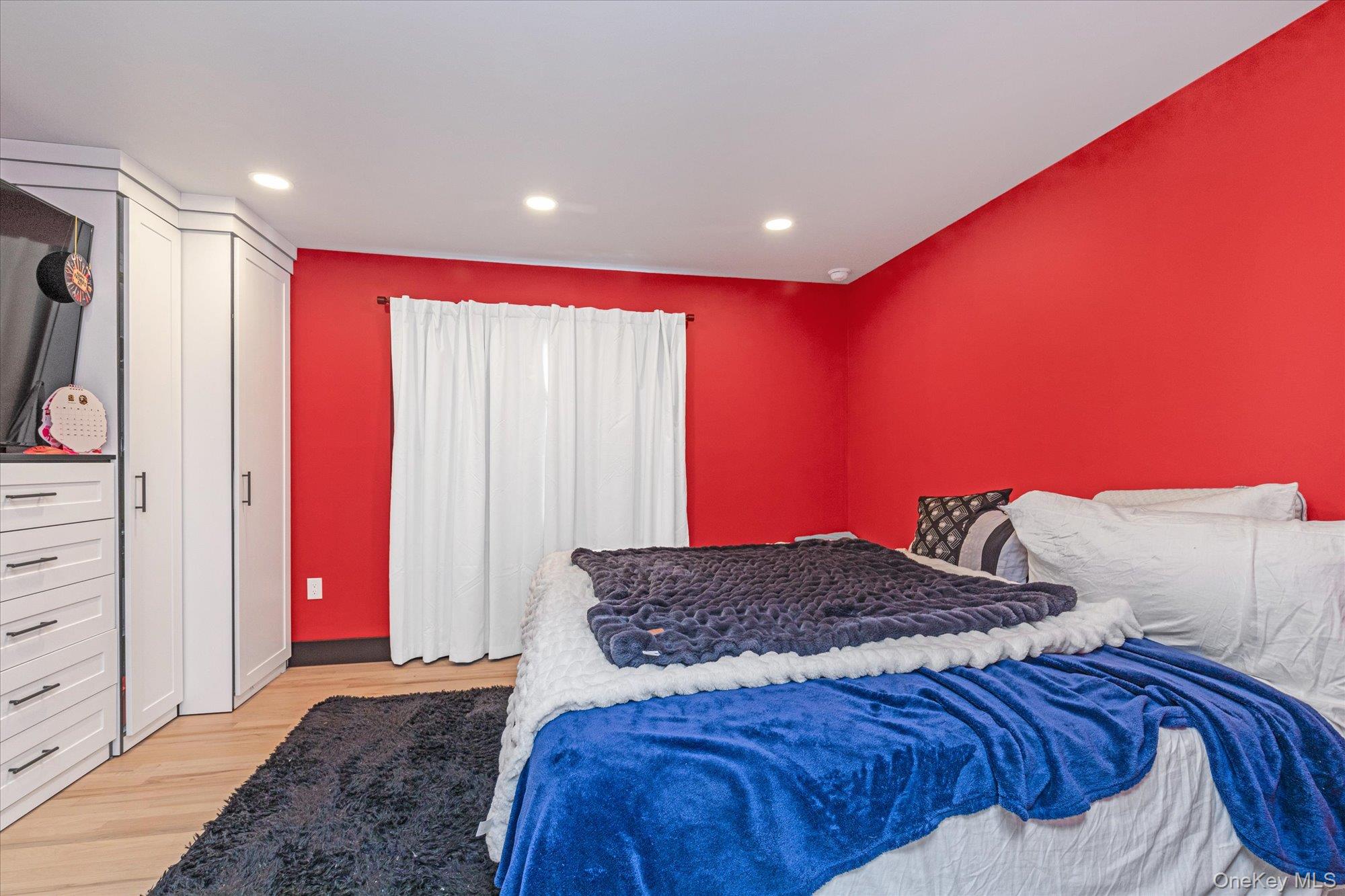 #6 photo, 190 Commonwealth Street, Franklin Square , NY 11010