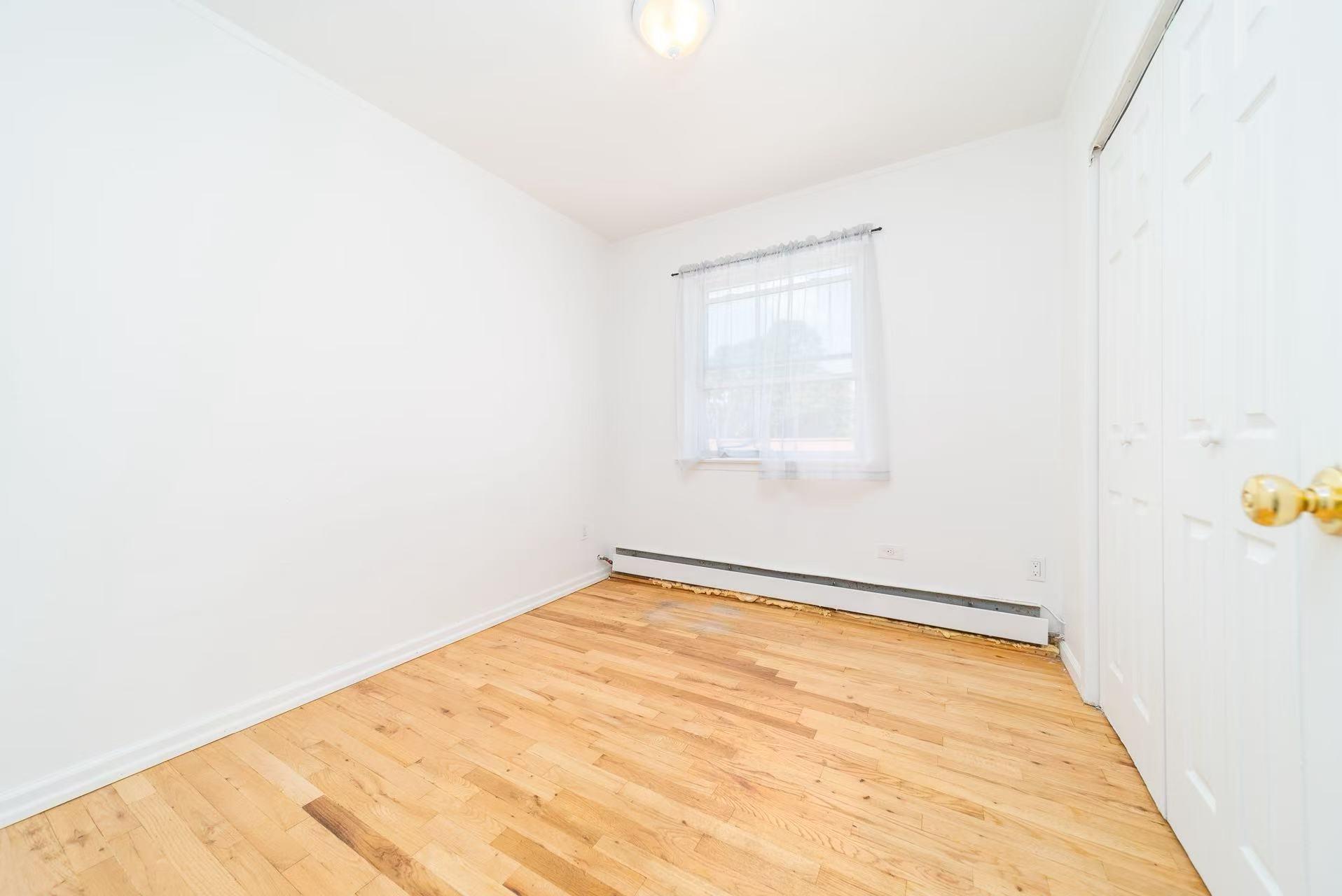 #16 photo, 536 Throgs Neck Expressway, ブロンクス区 Bronx , NY 10465