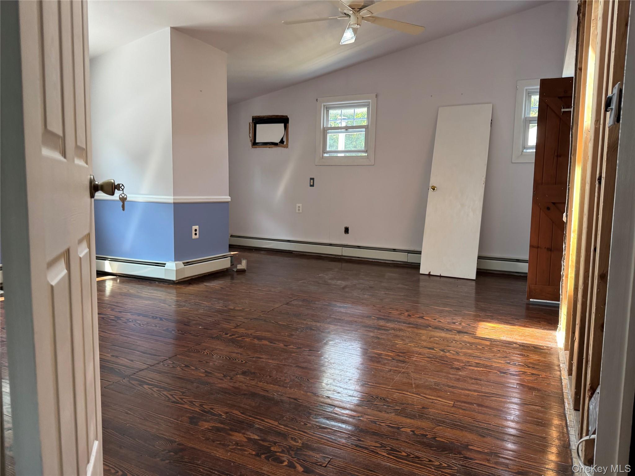 #7 photo, 332 Jamaica Boulevard, ناسو Carle Place , NY 11514