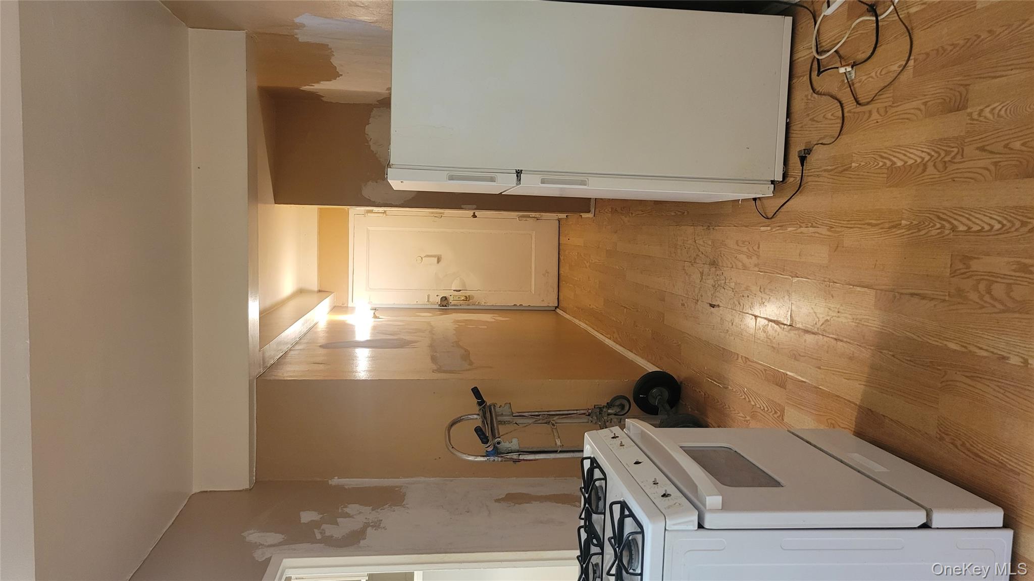 #1 photo, 1604 Metropolitan Avenue, Bronx , NY 10462