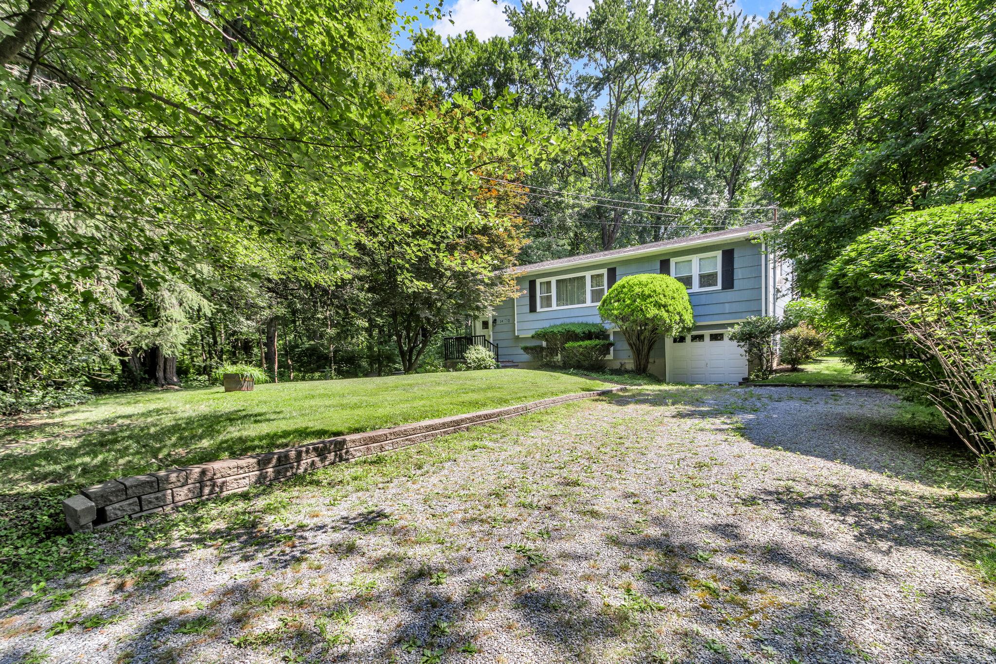 #1 photo, 14 Griffen Road, Brewster , NY 10509
