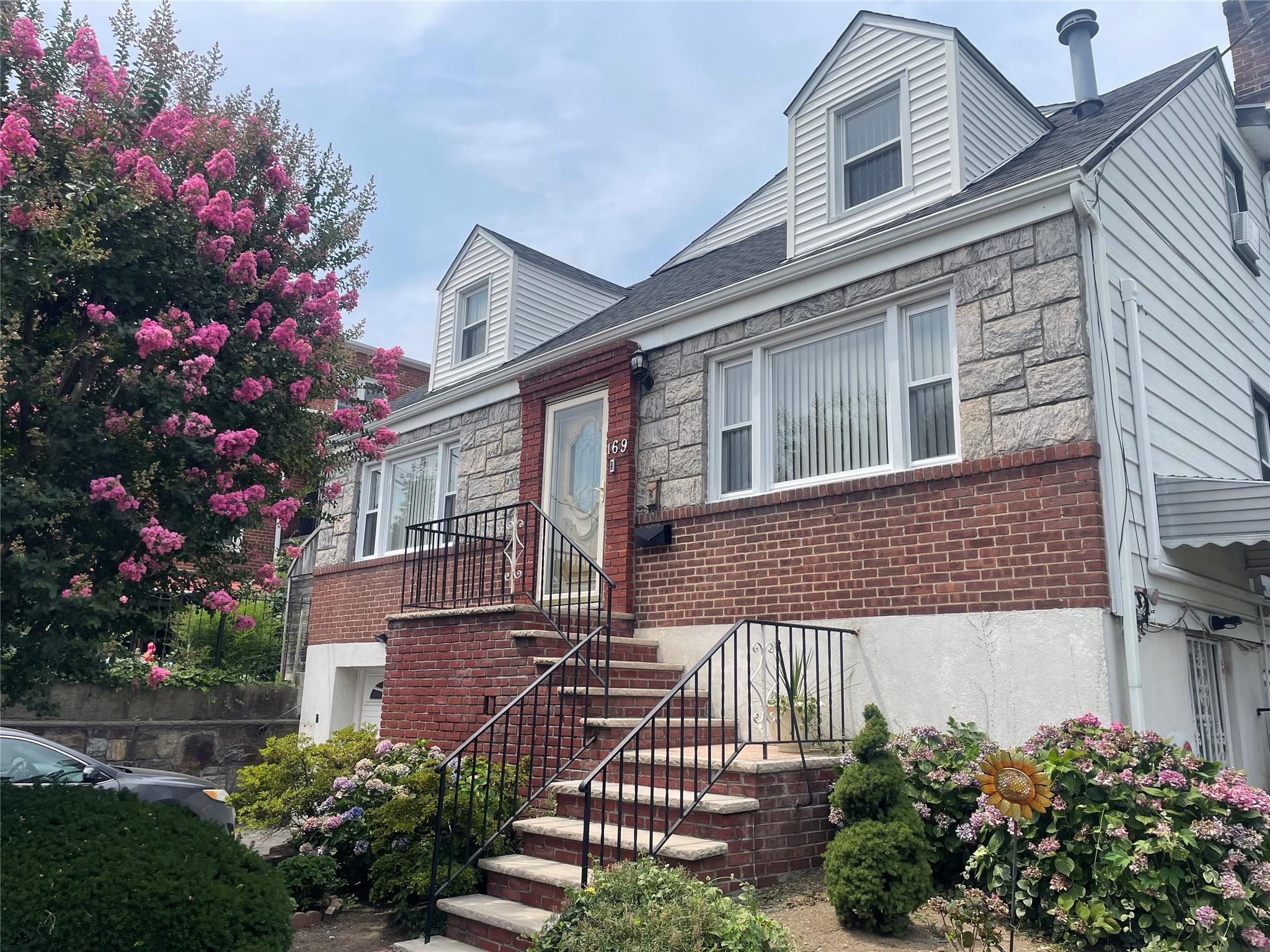 #1 photo, 169 Trenchard Street, 紐約州 Yonkers , NY 10704