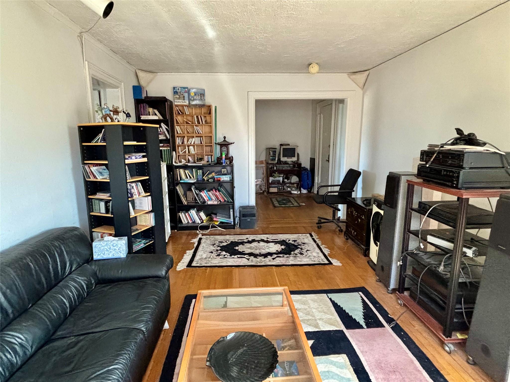 #5 photo, 1 Ascot Ridge, Great Neck , NY 11021