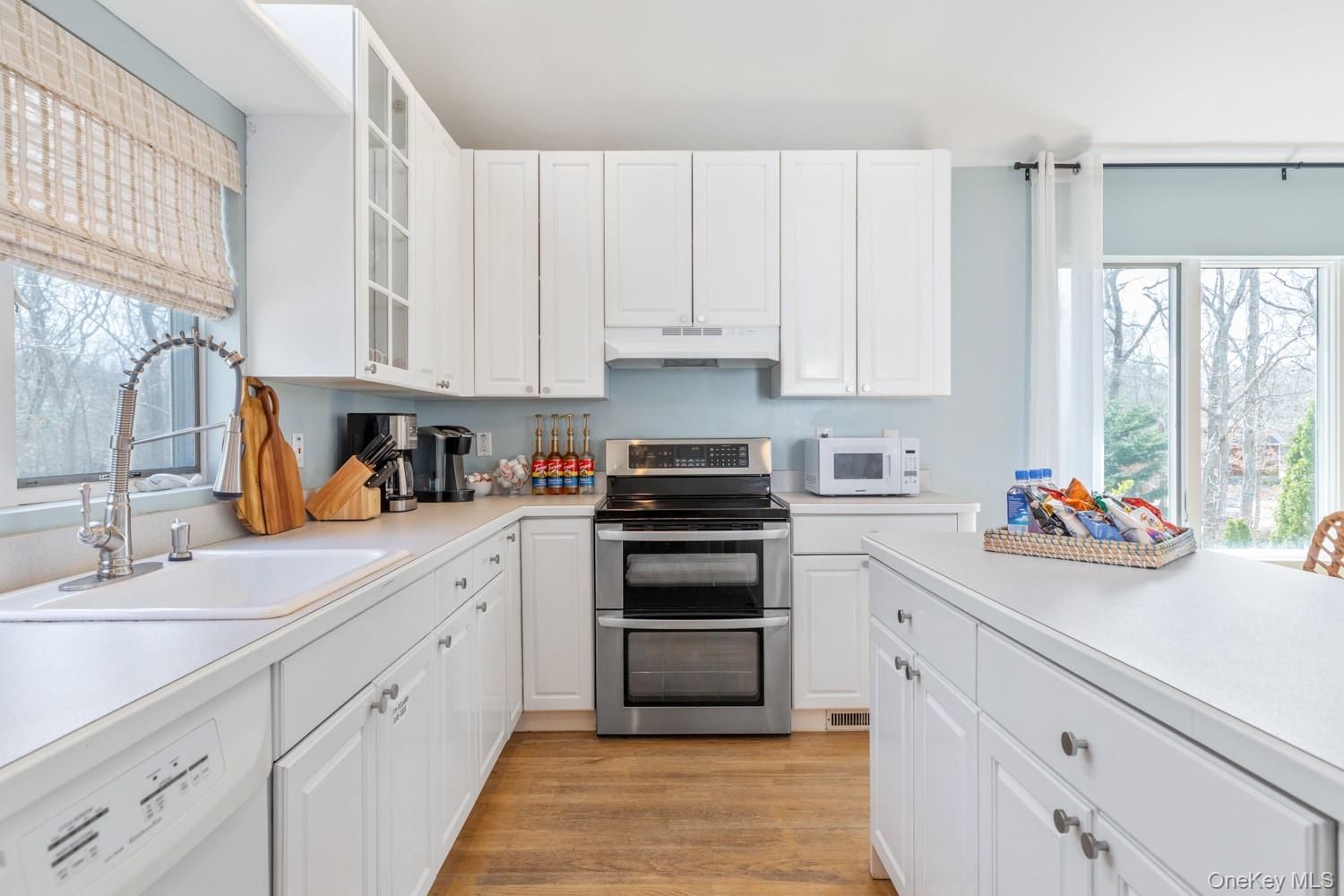 #5 photo, 12 Douglas Court, サフォーク郡 Hampton Bays , NY 11946