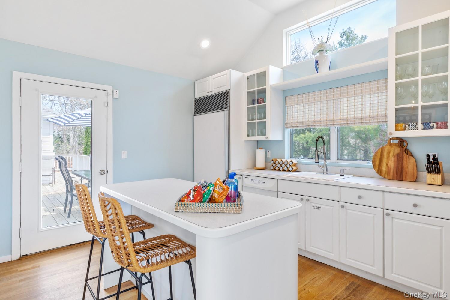 #6 photo, 12 Douglas Court, サフォーク郡 Hampton Bays , NY 11946