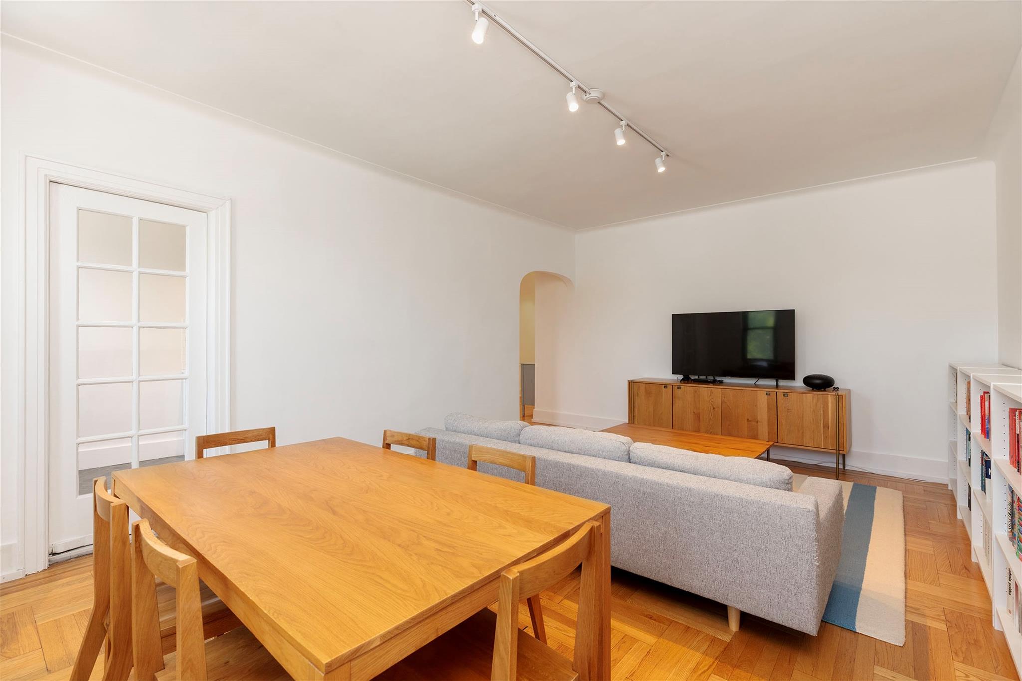 #5 photo, 76-66 Austin Street, クイーンズ区 Forest Hills , NY 11375