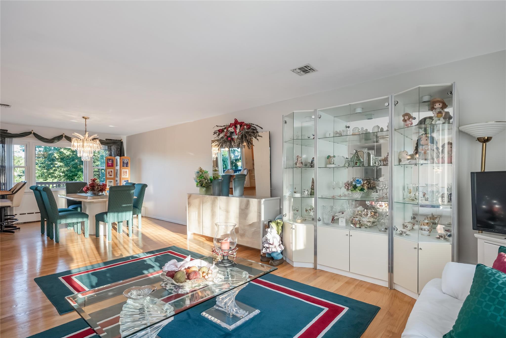 #2 photo, 287 Cedar Avenue, Islip , NY 11751