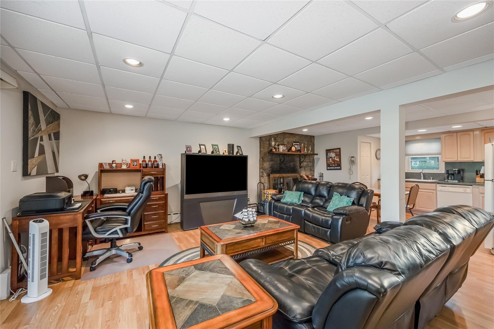 #20 photo, 287 Cedar Avenue, Islip , NY 11751