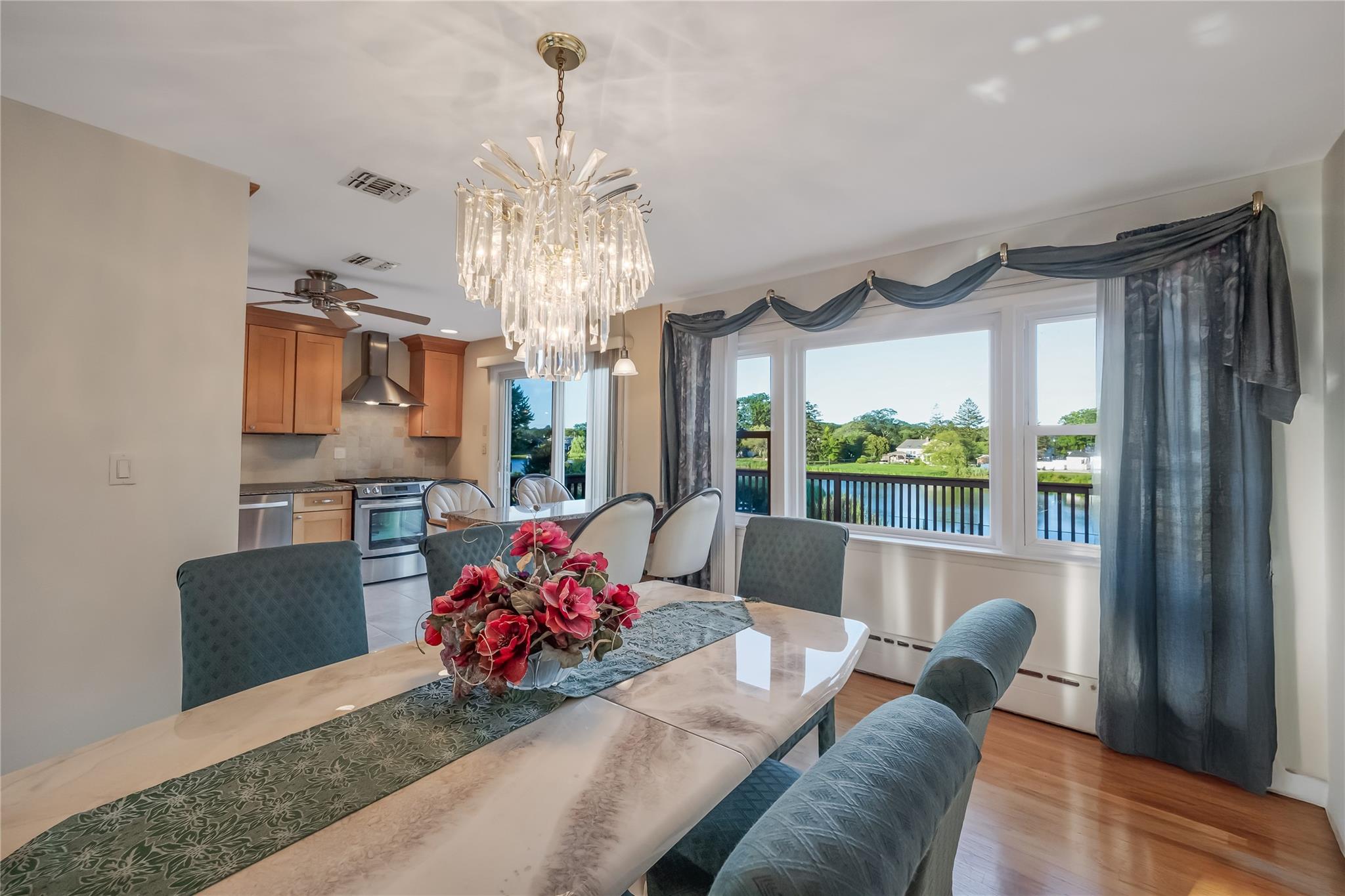 #3 photo, 287 Cedar Avenue, Islip , NY 11751