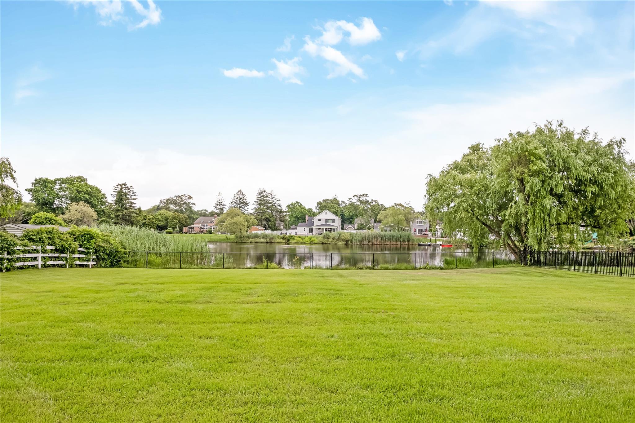 #5 photo, 287 Cedar Avenue, Islip , NY 11751