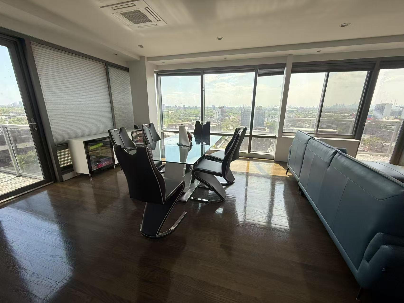 #1 photo, 13810 Franklin Avenue, Flushing , NY 11355