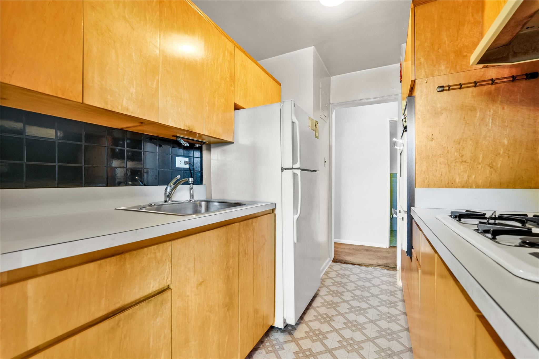 #15 photo, 99-30 59th Avenue, クイーンズ区 Corona , NY 11368