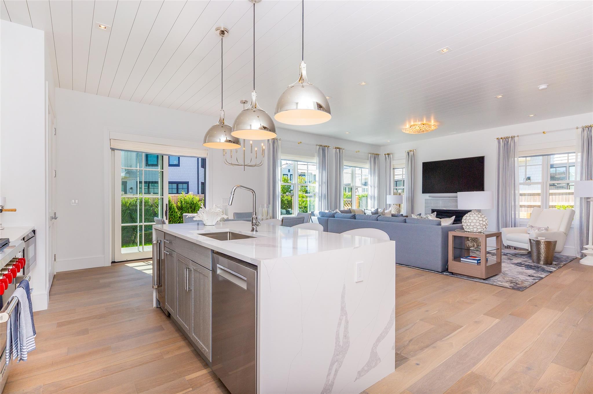 #10 photo, 1 Spruce Court, サフォーク郡 Water Mill , NY 11976