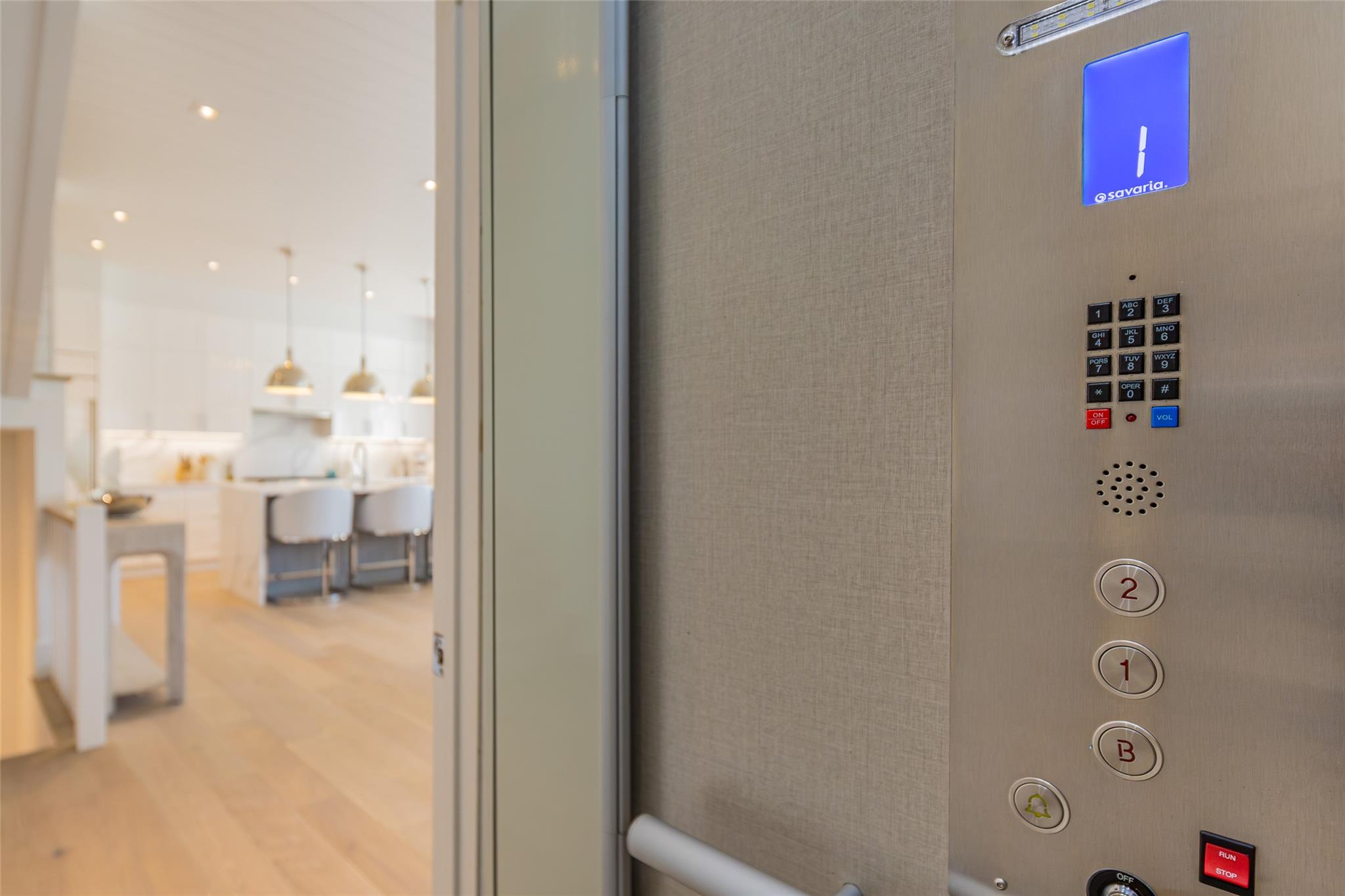 #12 photo, 1 Spruce Court, サフォーク郡 Water Mill , NY 11976