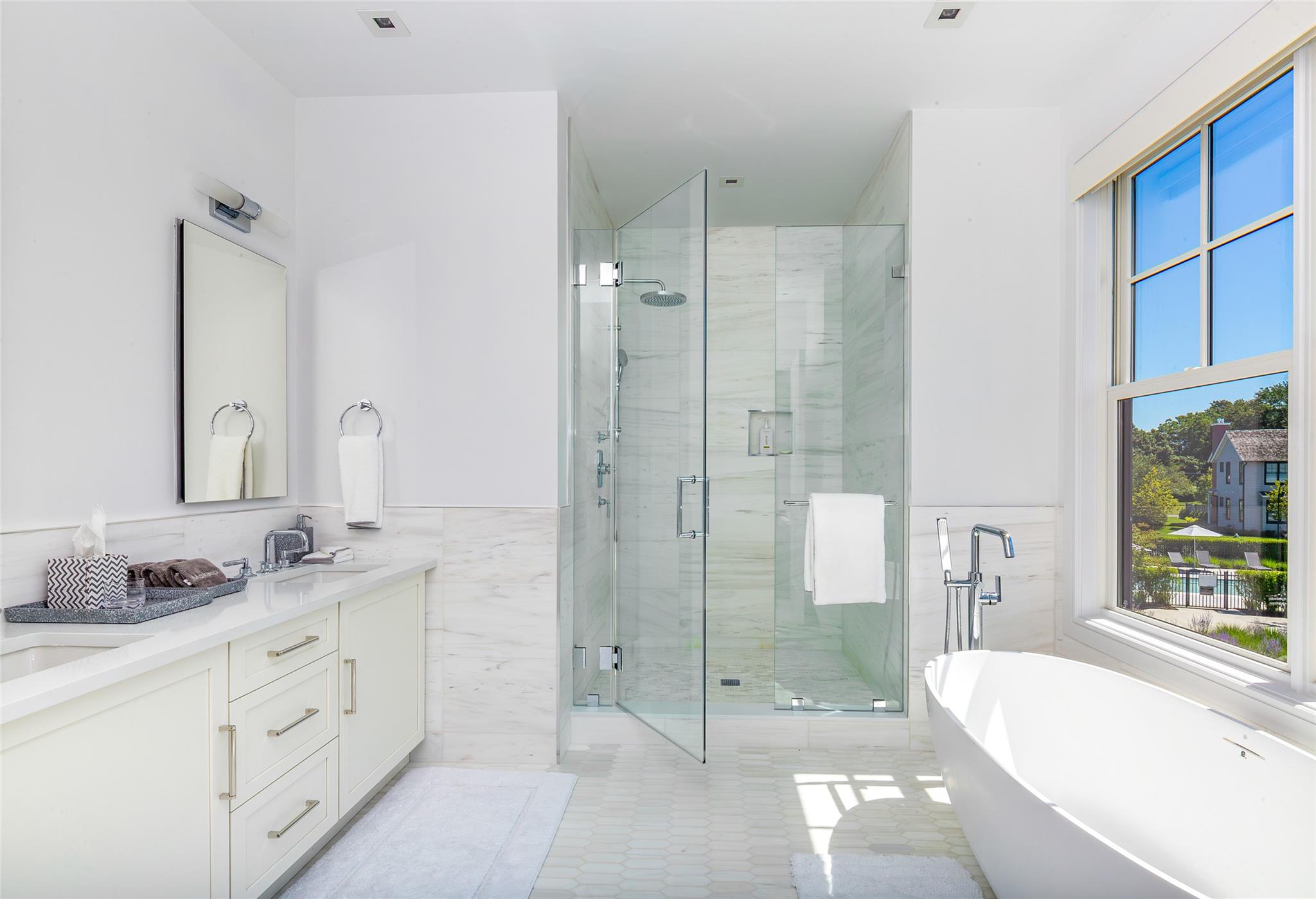 #20 photo, 1 Spruce Court, サフォーク郡 Water Mill , NY 11976