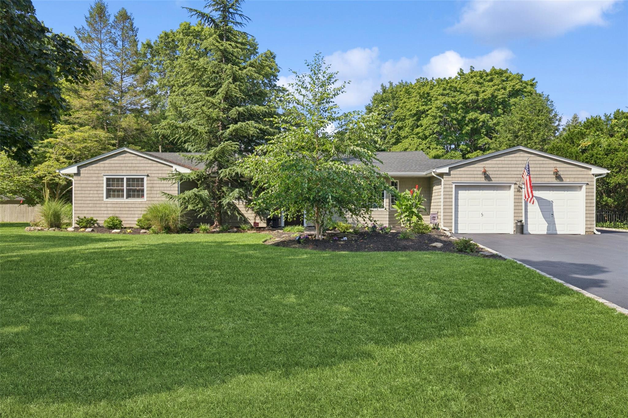 #1 photo, 18 Thrush Drive, Smithtown , NY 11787