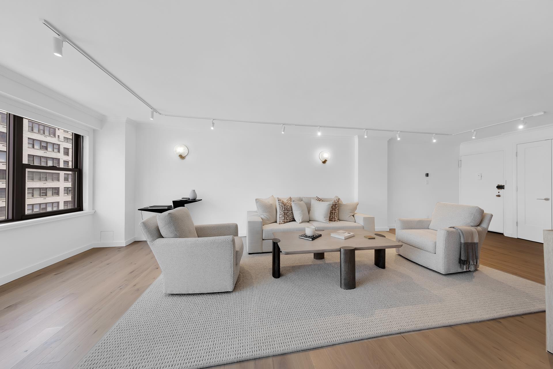 #1 photo, 360 E 72ND Street, Lenox Hill , NY 10021