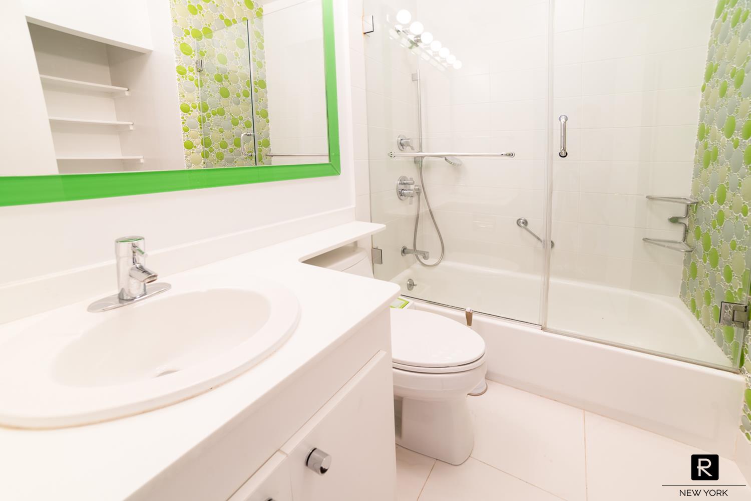 #9 photo, 525 E 80th Street, マンハッタン Upper East Side , NY 10075