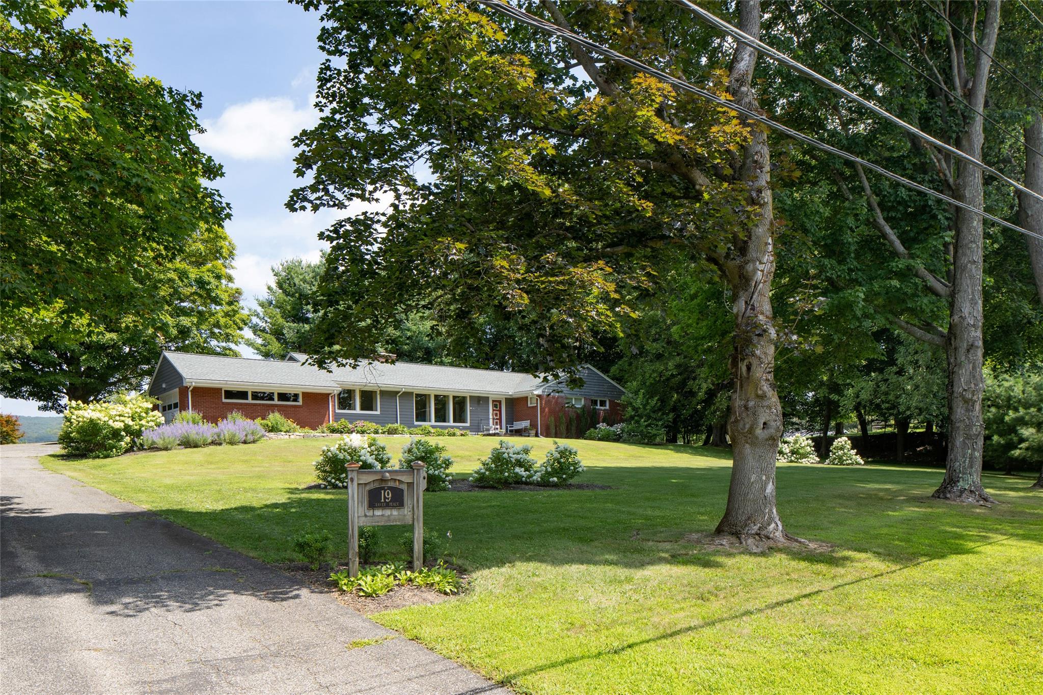 #1 photo, 19 Traver Place, 纽约州 Millerton , NY 12546