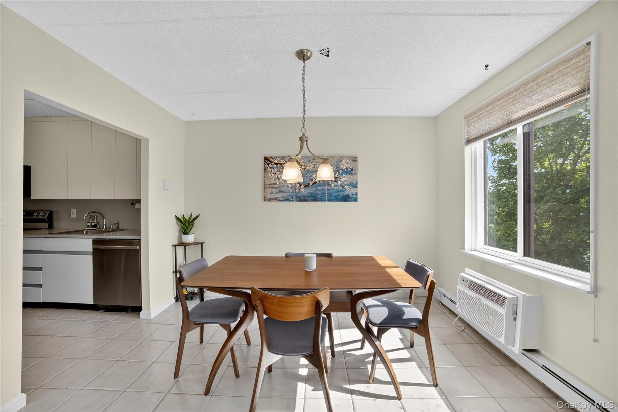 #11 photo, 130 Colonial Parkway, Yonkers , NY 10710