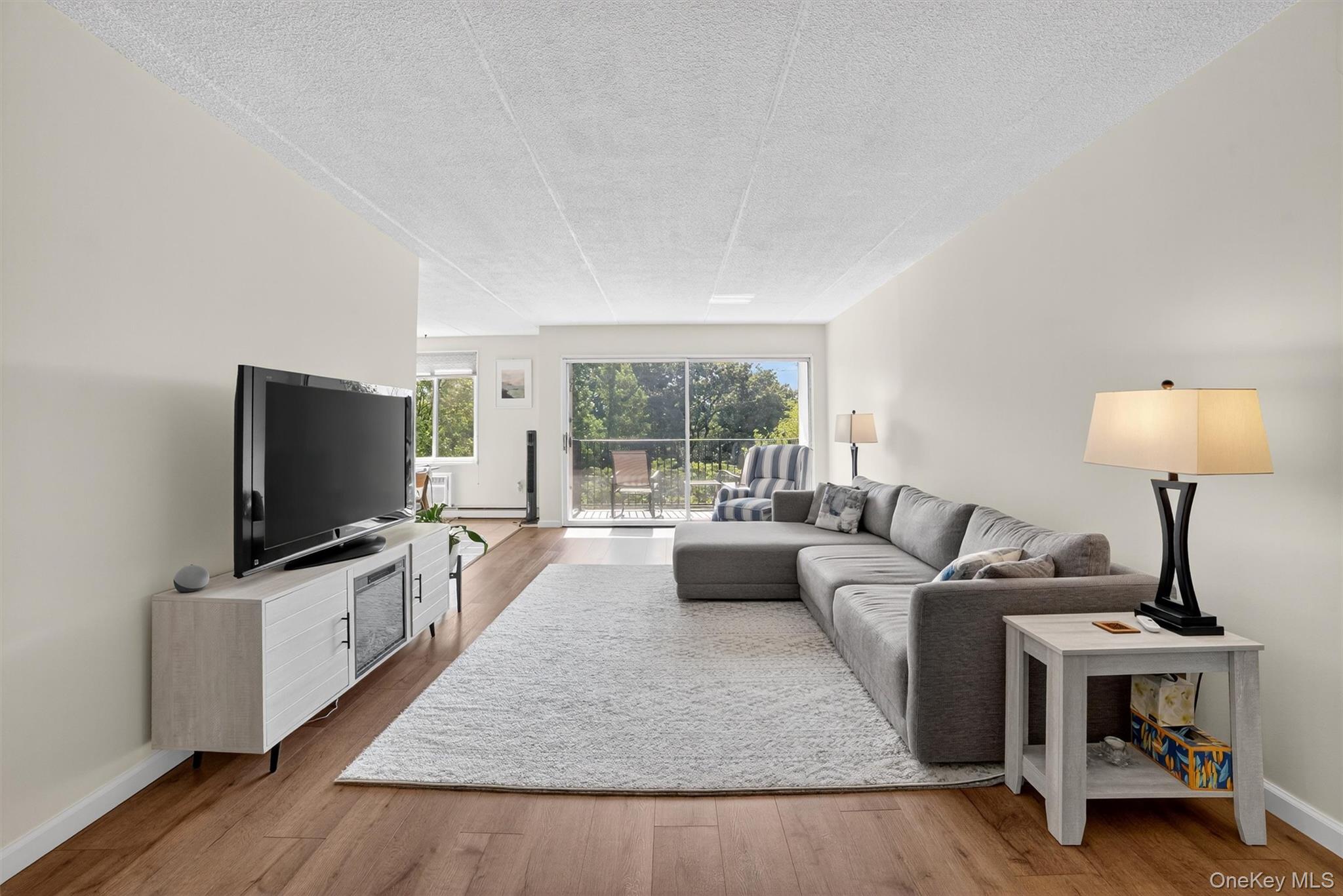 #3 photo, 130 Colonial Parkway, Yonkers , NY 10710