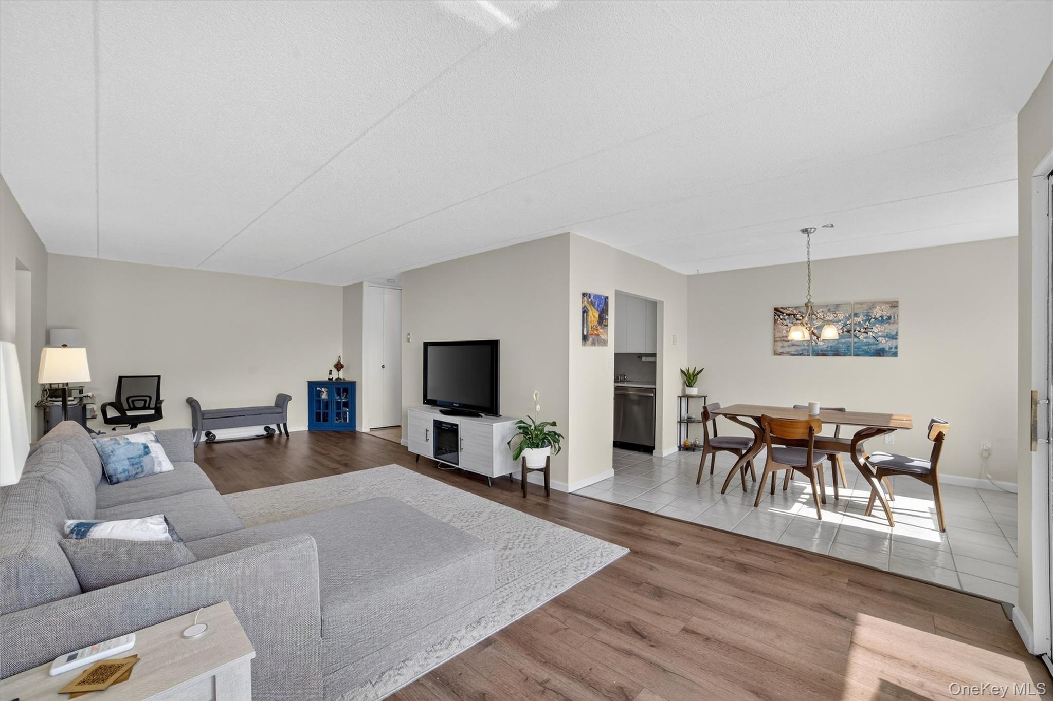 #9 photo, 130 Colonial Parkway, Yonkers , NY 10710