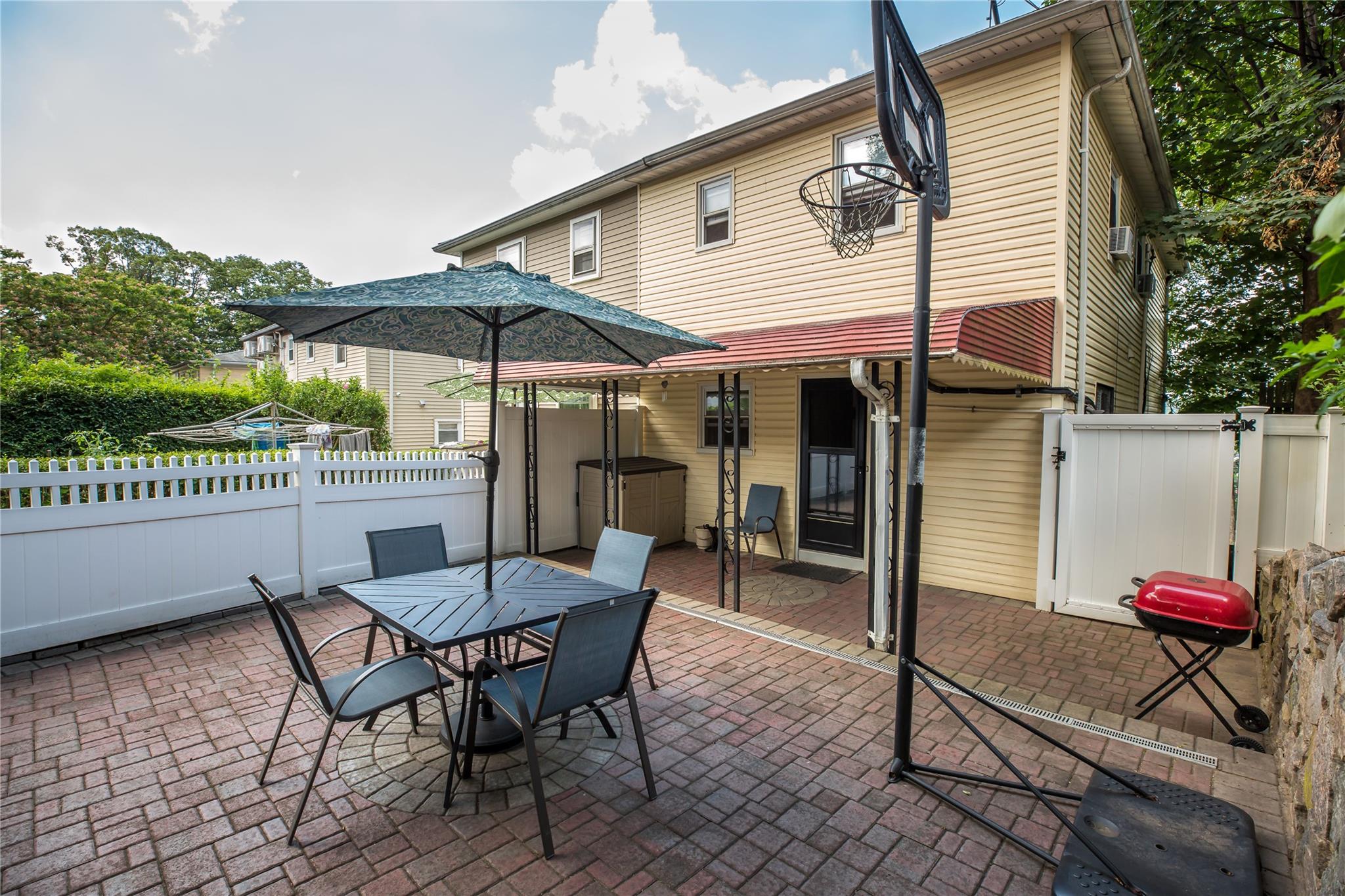 #20 photo, 360 N Broadway, Yonkers , NY 10701