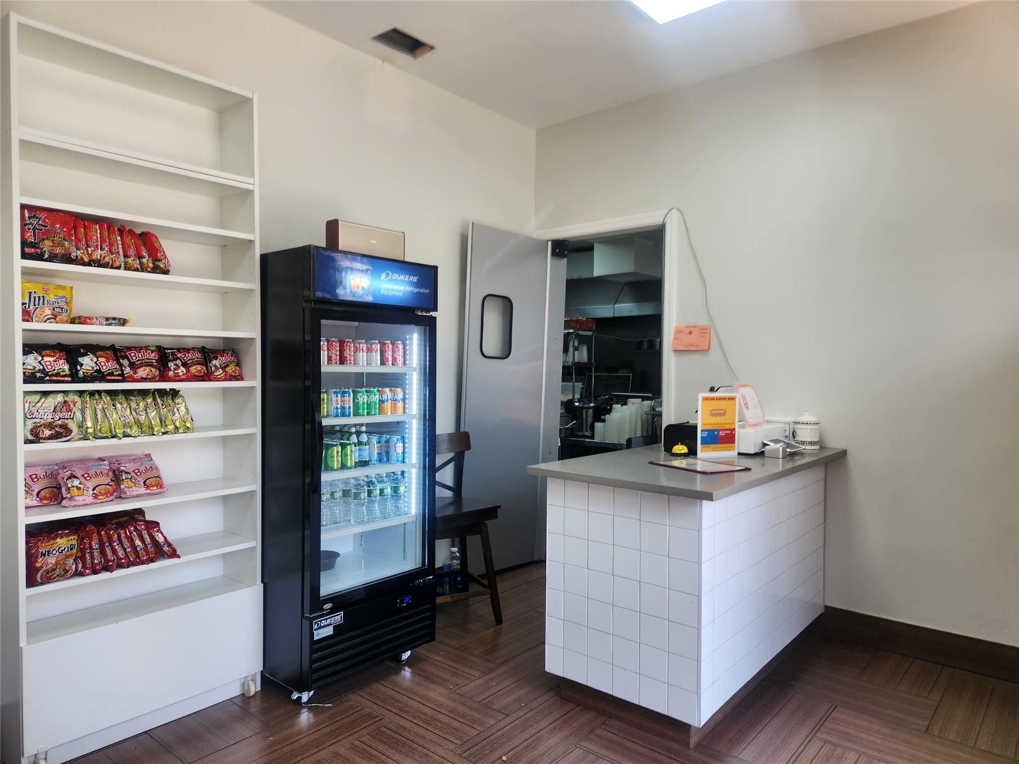 #20 photo, 45-13 Broadway, Astoria , NY 11103