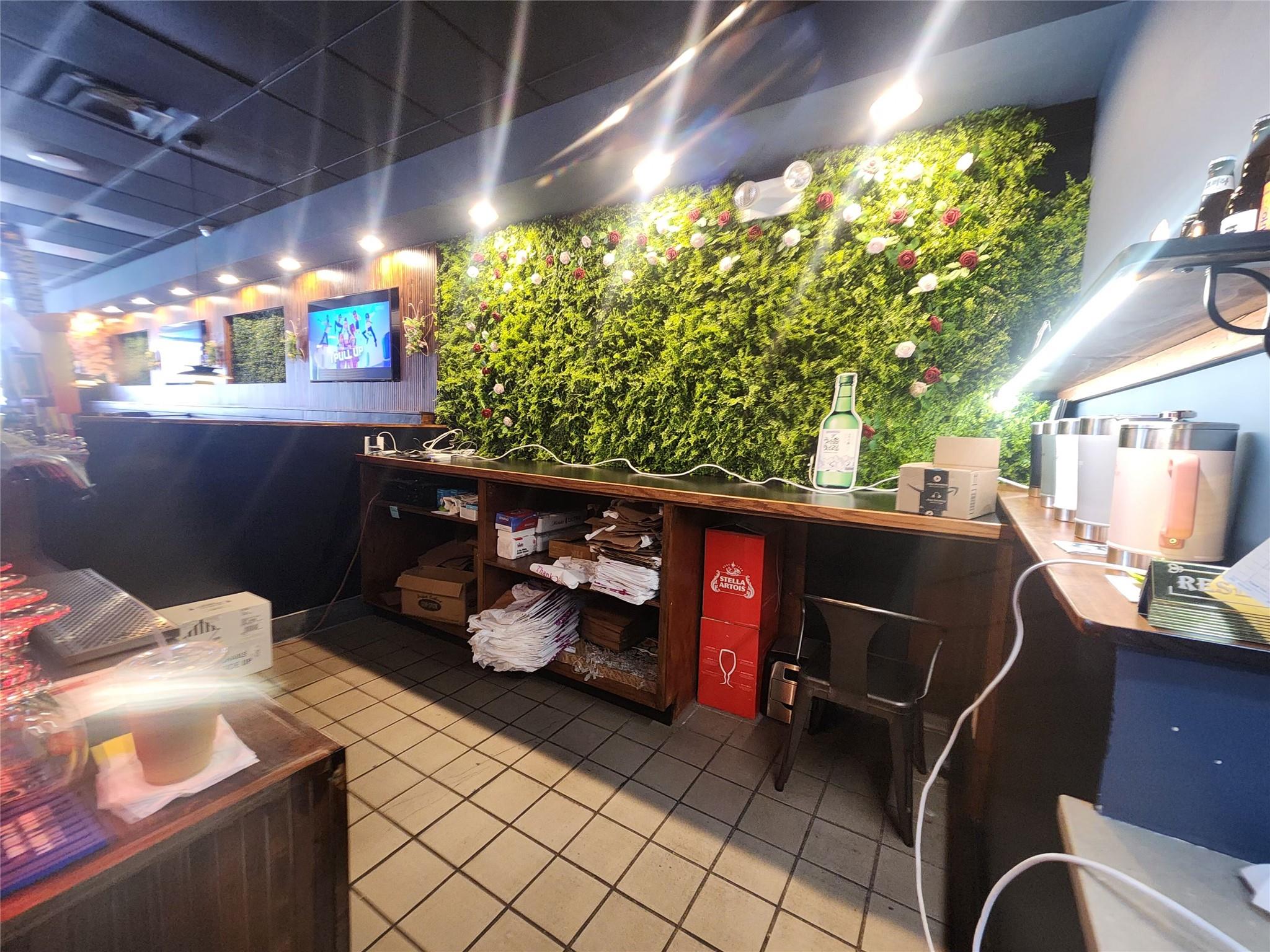 #8 photo, 45-13 Broadway, Astoria , NY 11103