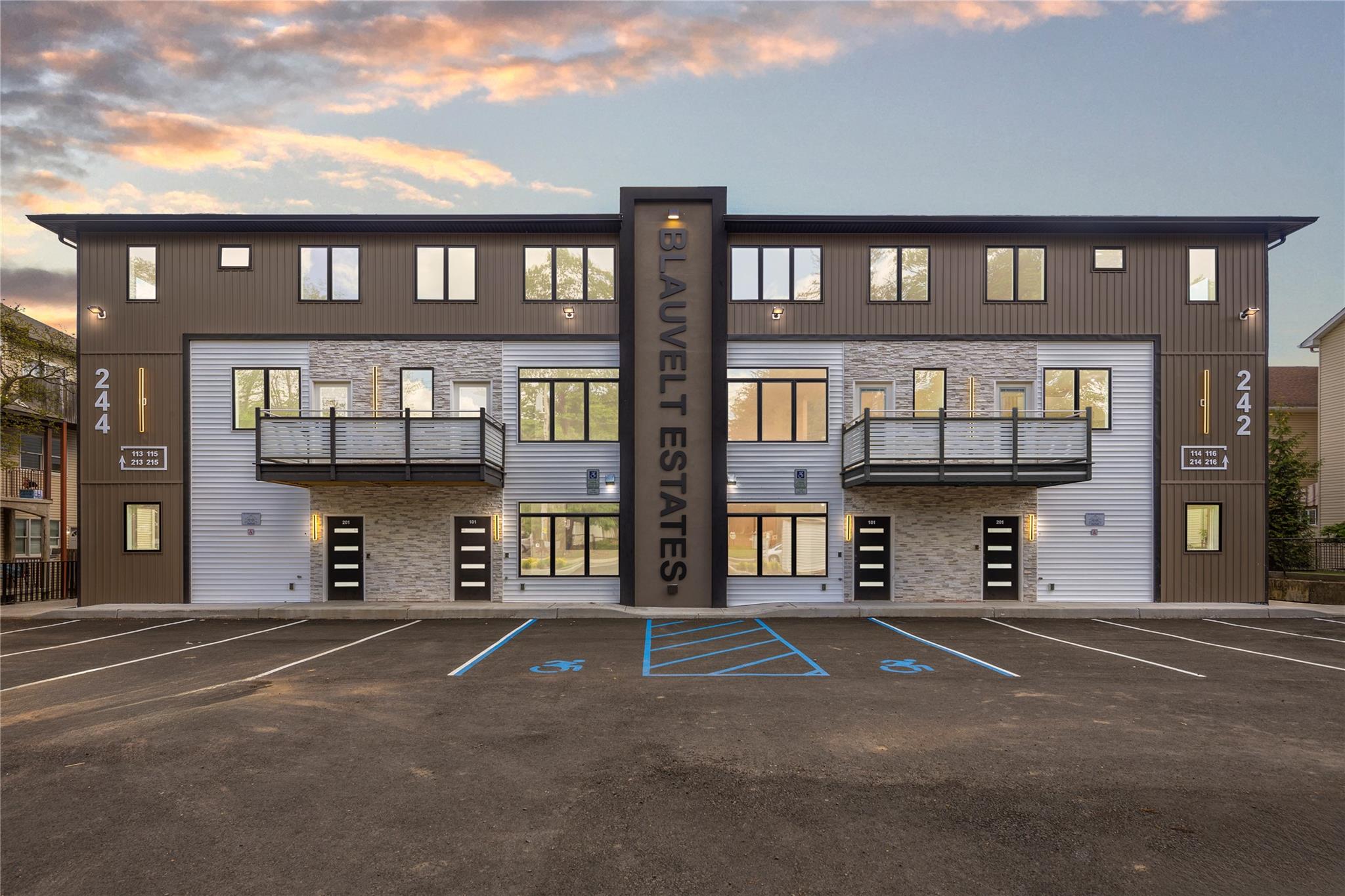 #1 photo, 242 Blauvelt Road, 紐約州 Monsey , NY 10952