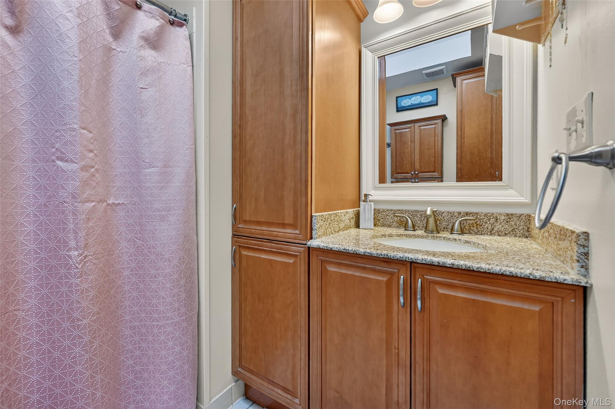 #20 photo, 334 Greeves Road, New Hampton , NY 10958