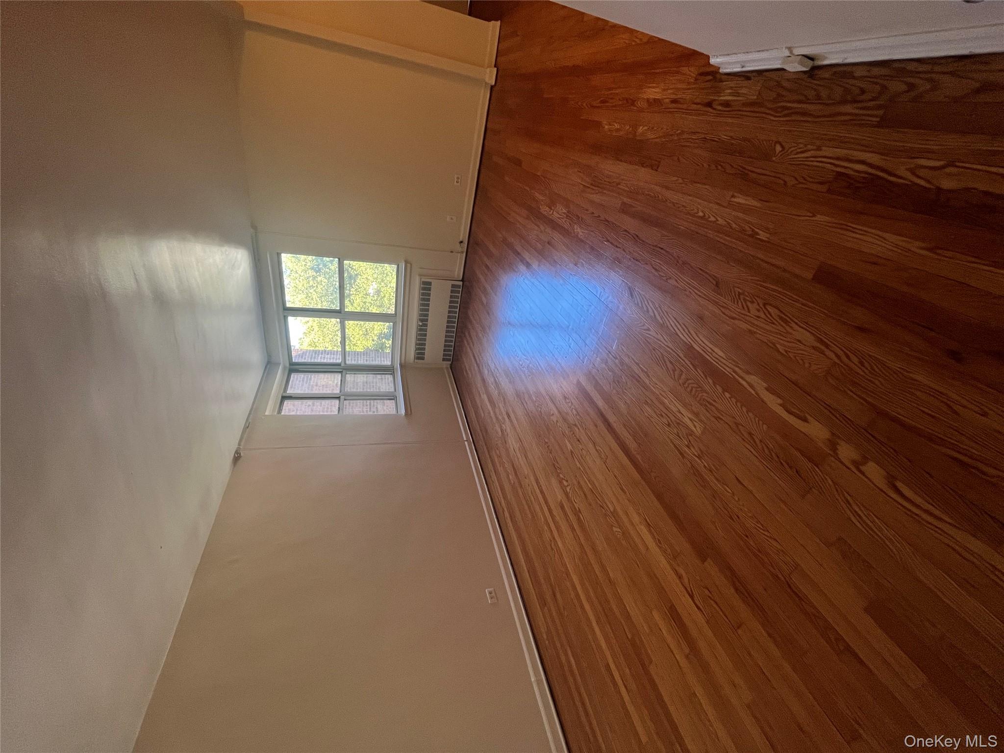 #16 photo, 325 E 201 Street, Bronx , NY 10458