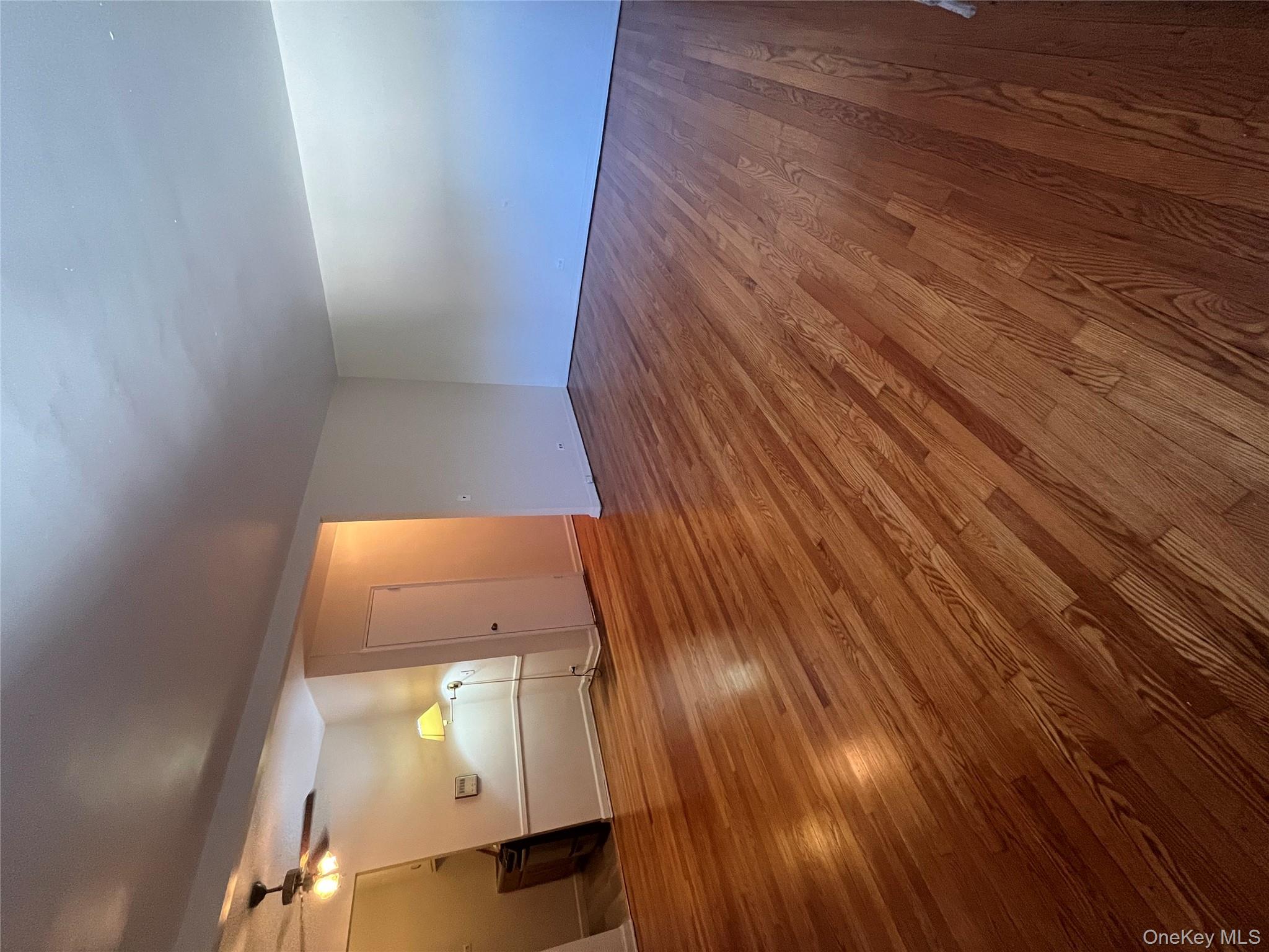 #18 photo, 325 E 201 Street, Bronx , NY 10458