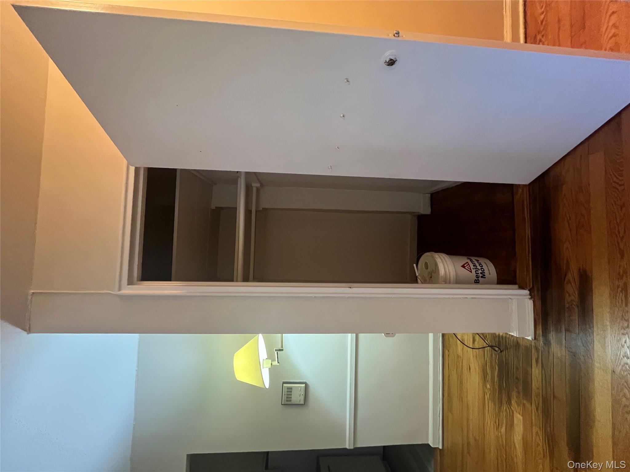 #20 photo, 325 E 201 Street, Bronx , NY 10458