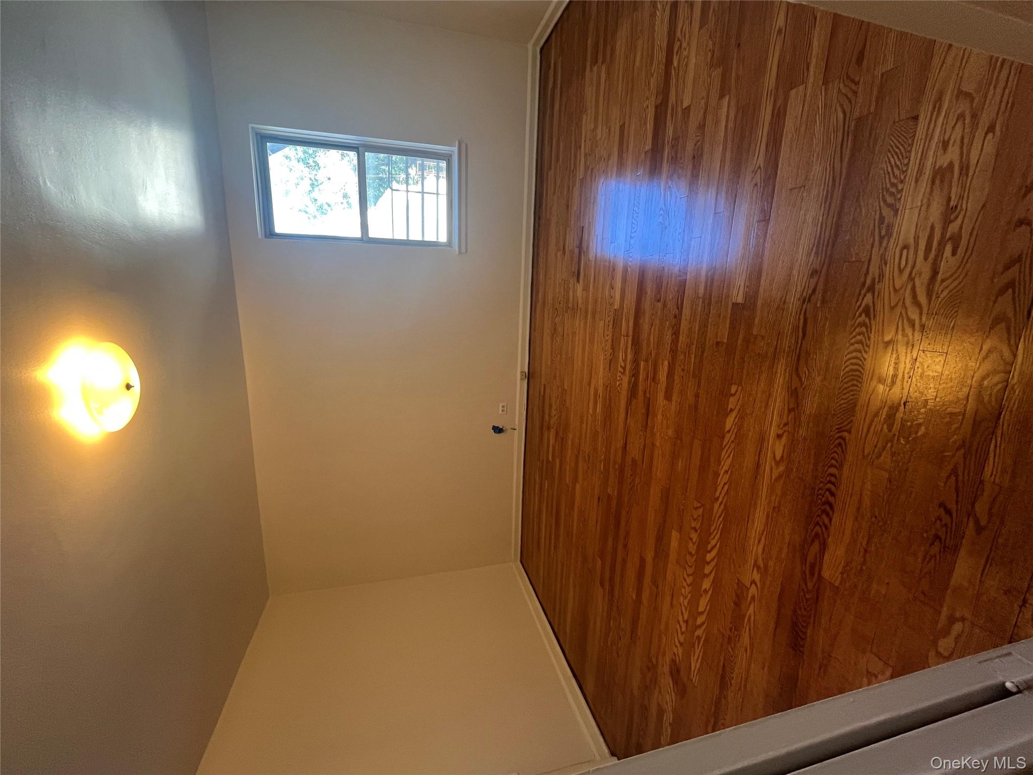 #8 photo, 325 E 201 Street, Bronx , NY 10458