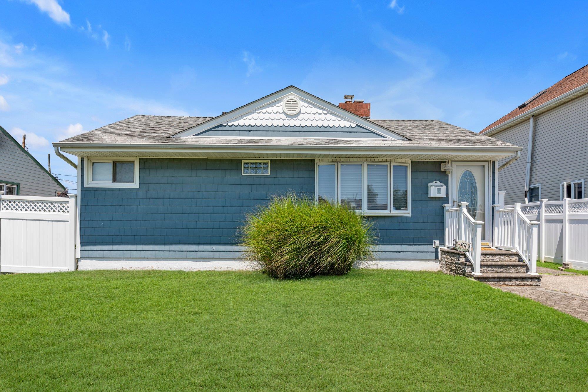 #1 photo, 62 Grant Street, Freeport , NY 11520