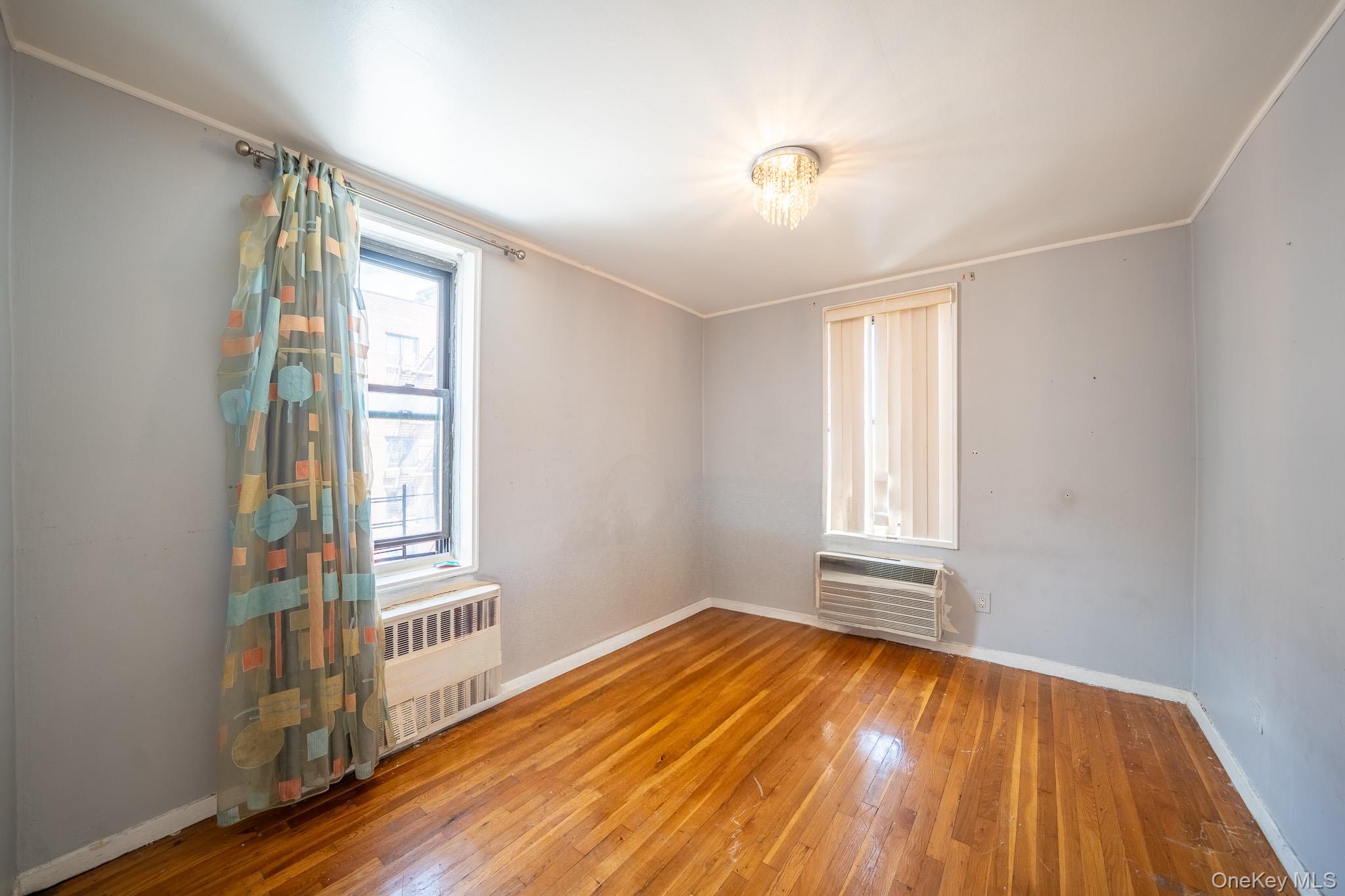 #5 photo, 108-49 63RD Avenue, クイーンズ区 Forest Hills , NY 11375
