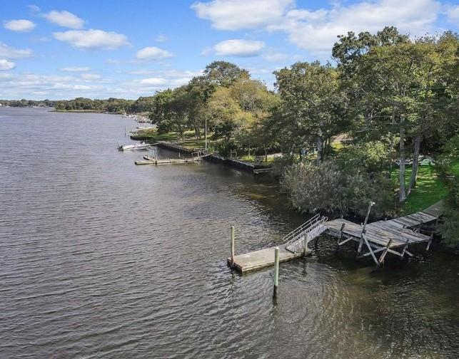 #4 photo, 59 Riverside Avenue, サフォーク郡 Mastic Beach , NY 11951