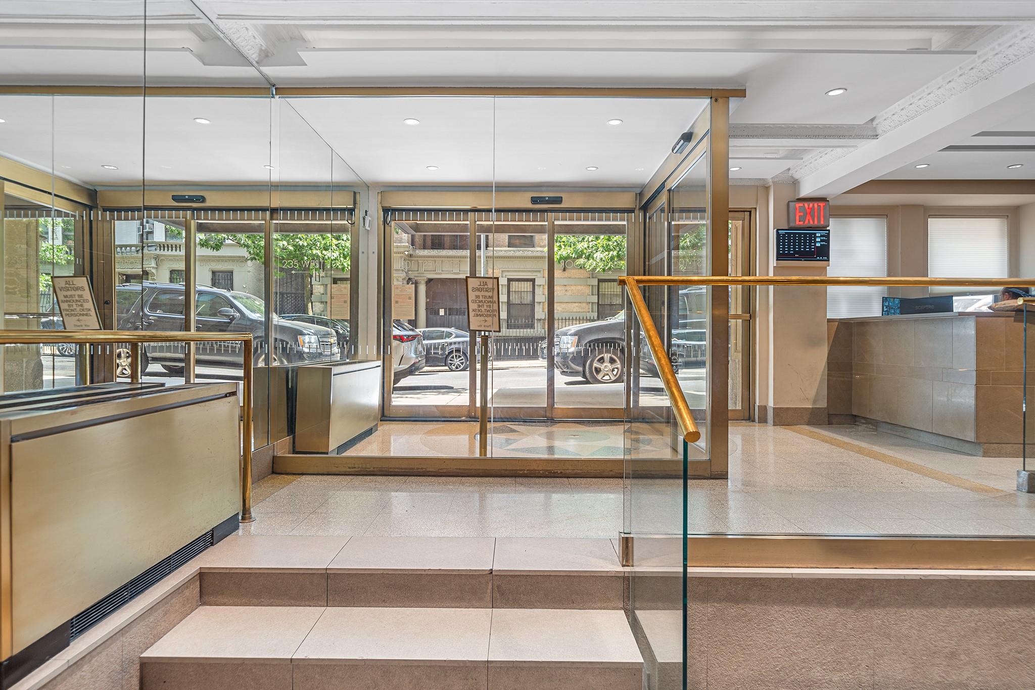 #4 photo, 235 W 102nd Street, マンハッタン New York (Manhattan) , NY 10025