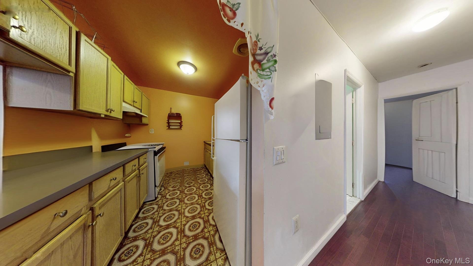 #13 photo, 1280 Hoe Avenue, Bronx , NY 10459