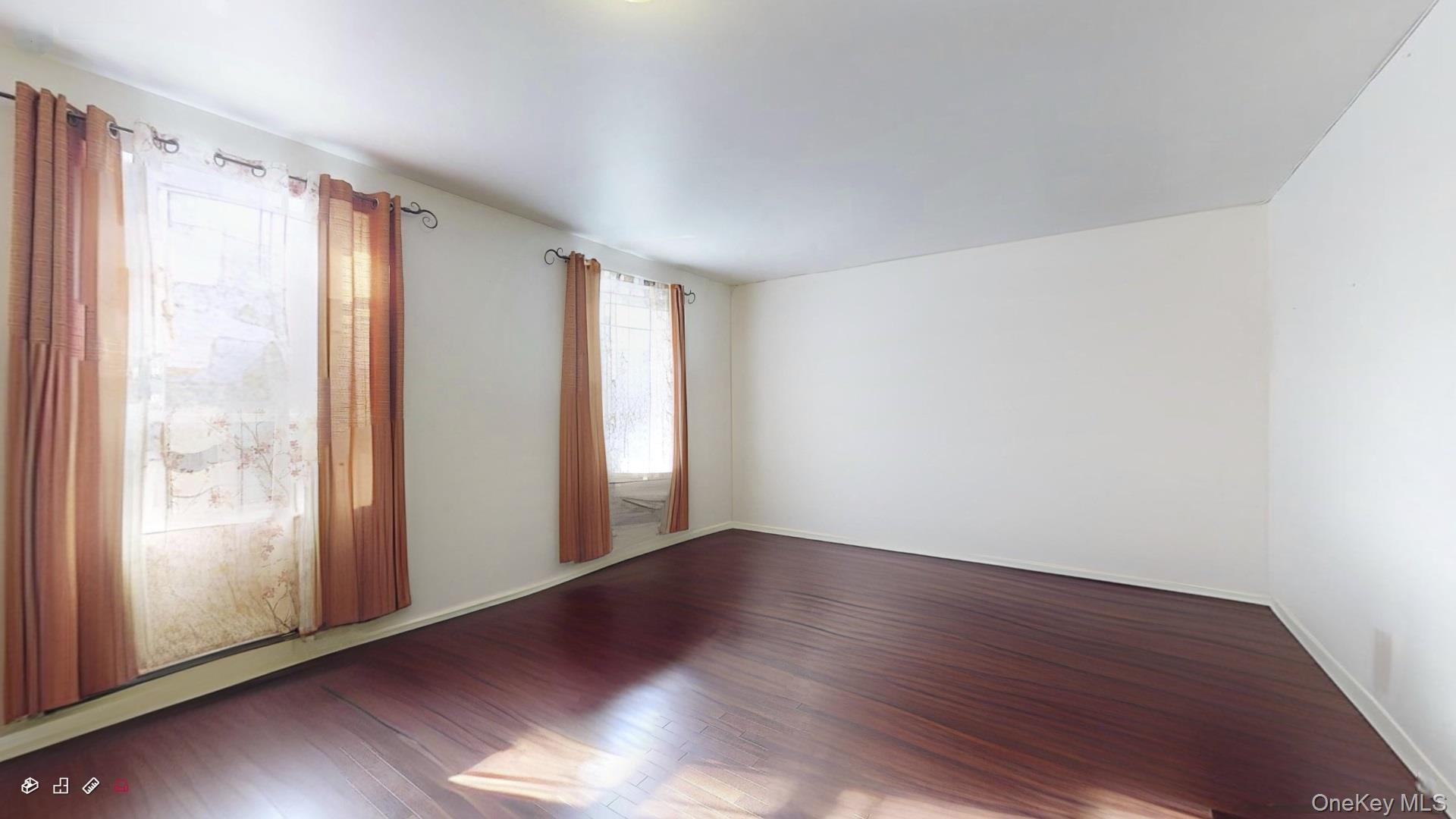 #2 photo, 1280 Hoe Avenue, Bronx , NY 10459