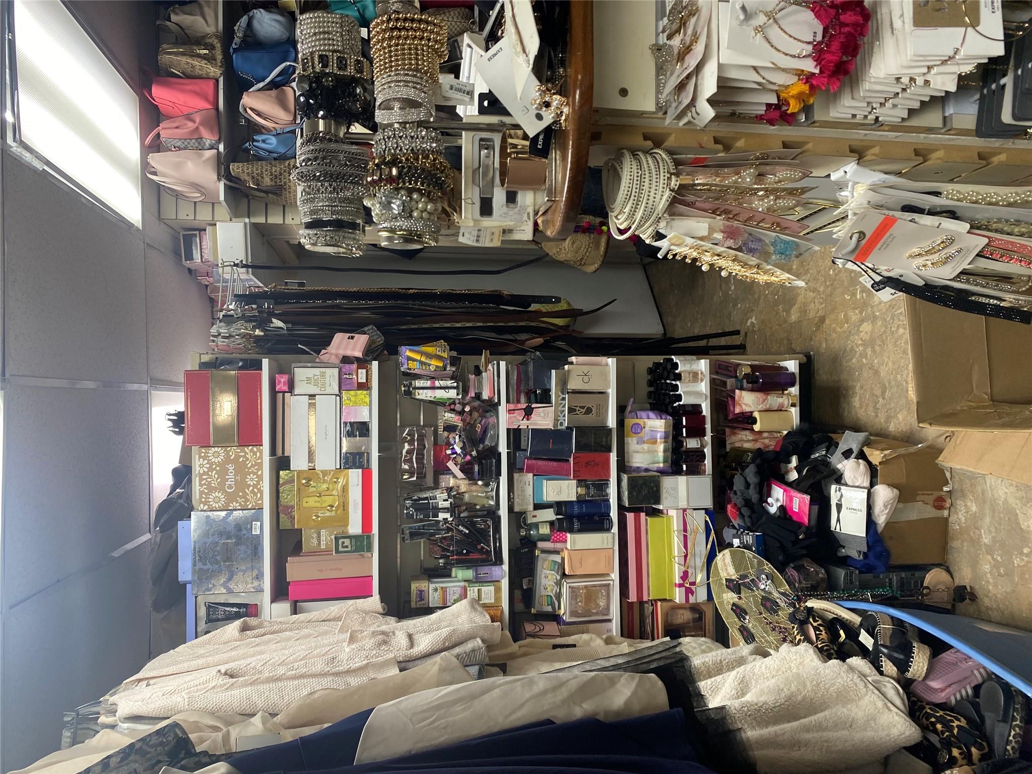 #5 photo, 1764 Eas 172th ST Avenue, ブロンクス区 Bronx , NY 10472