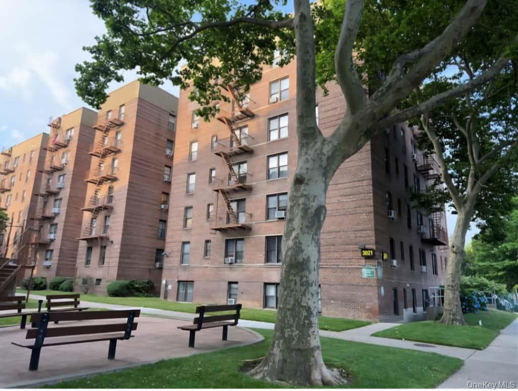 #1 photo, 3021 Avenue Z, ブルックリン区 Brooklyn , NY 11235