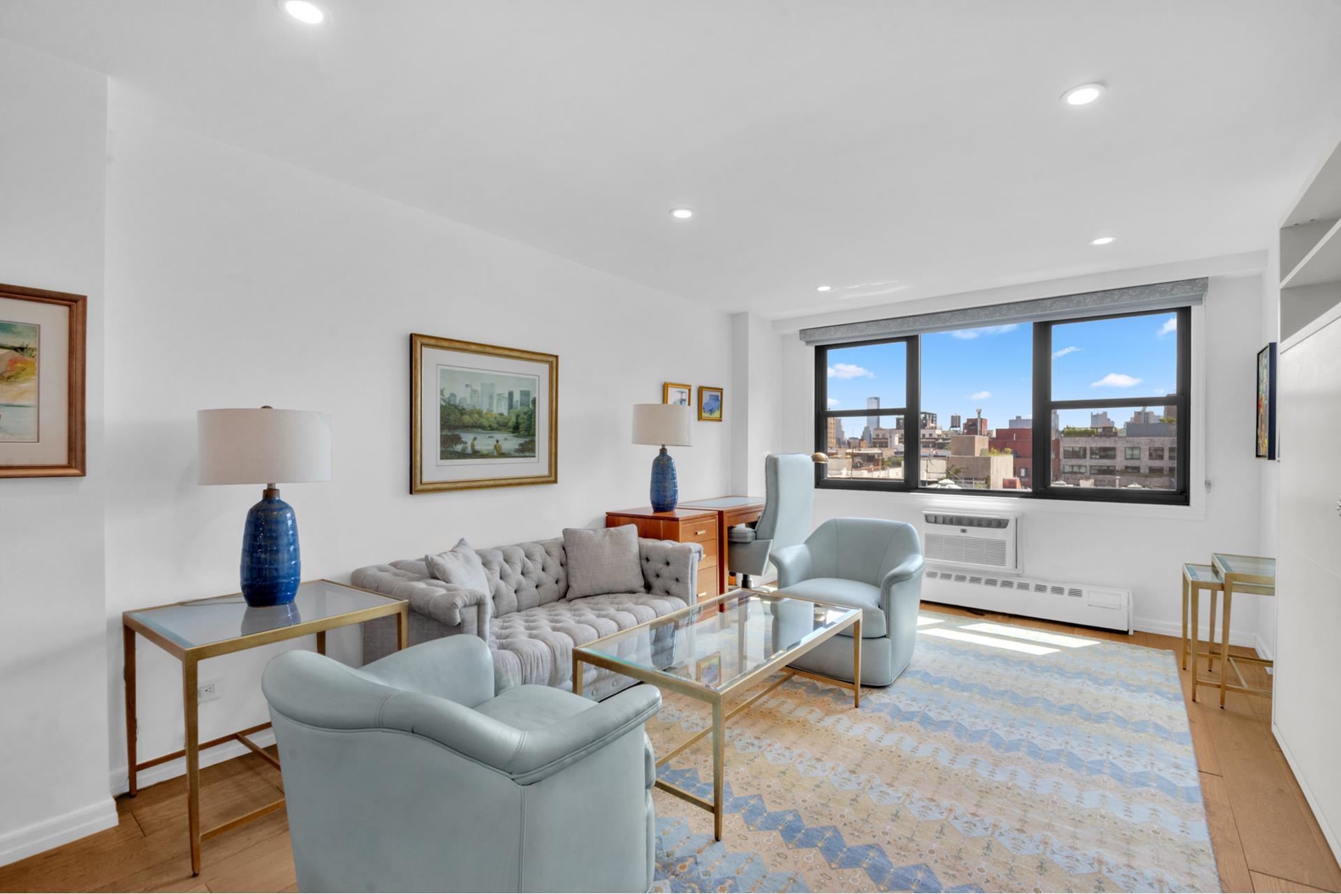 #1 photo, 210 E 15TH Street, Gramercy Park , NY 10003