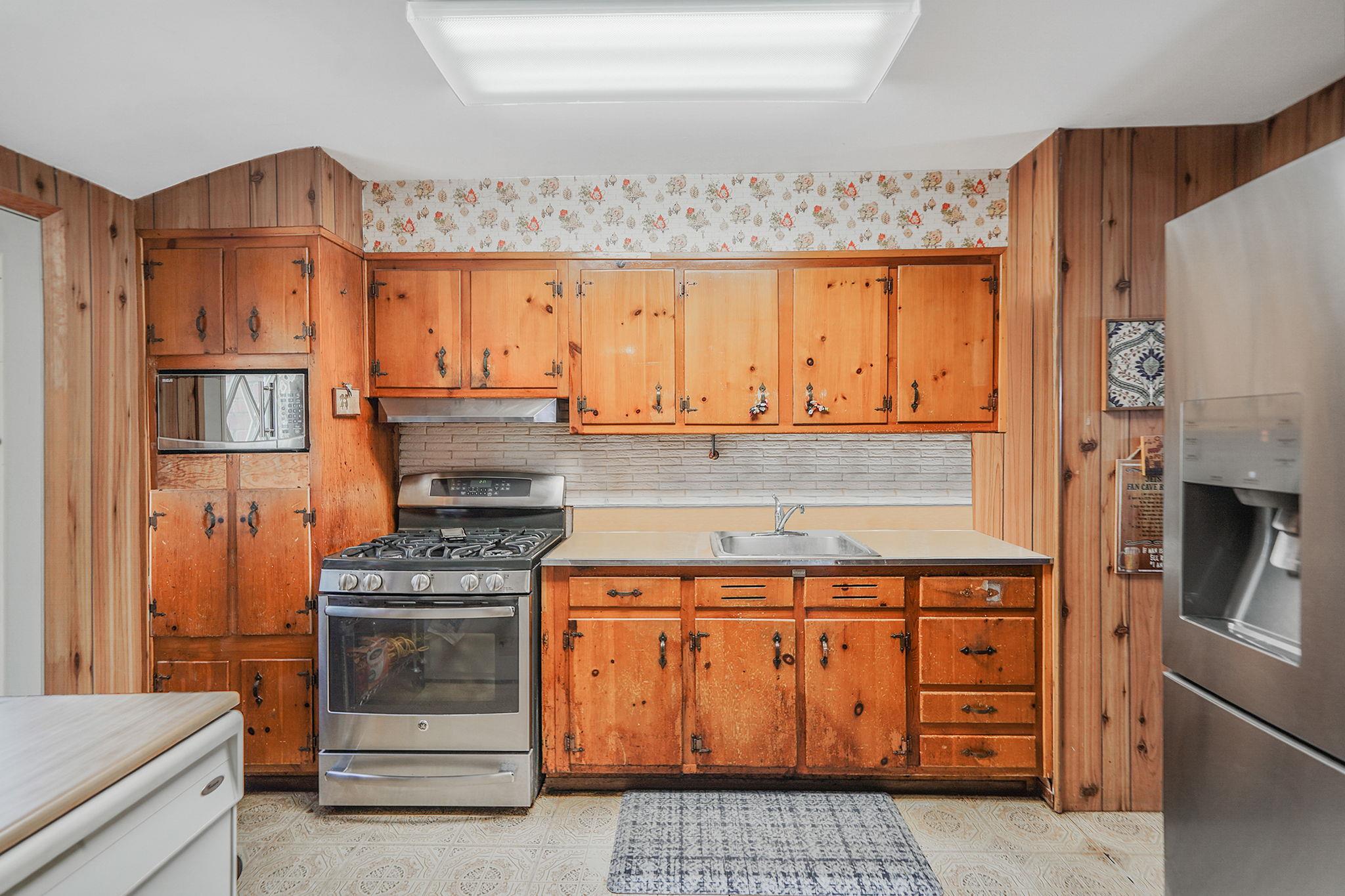 #16 photo, 43 Bowdoin Road, 東長島 Centereach , NY 11720