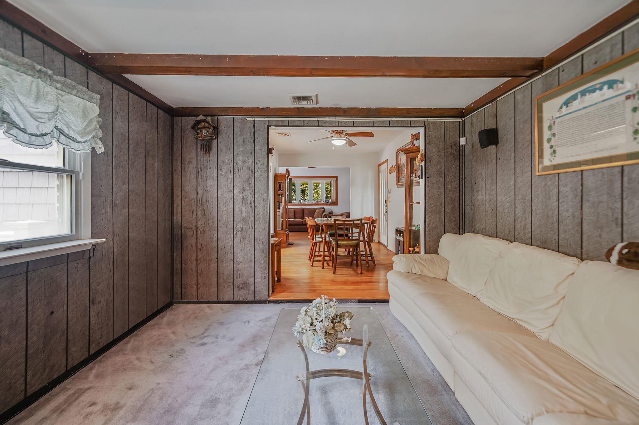 #18 photo, 43 Bowdoin Road, 東長島 Centereach , NY 11720