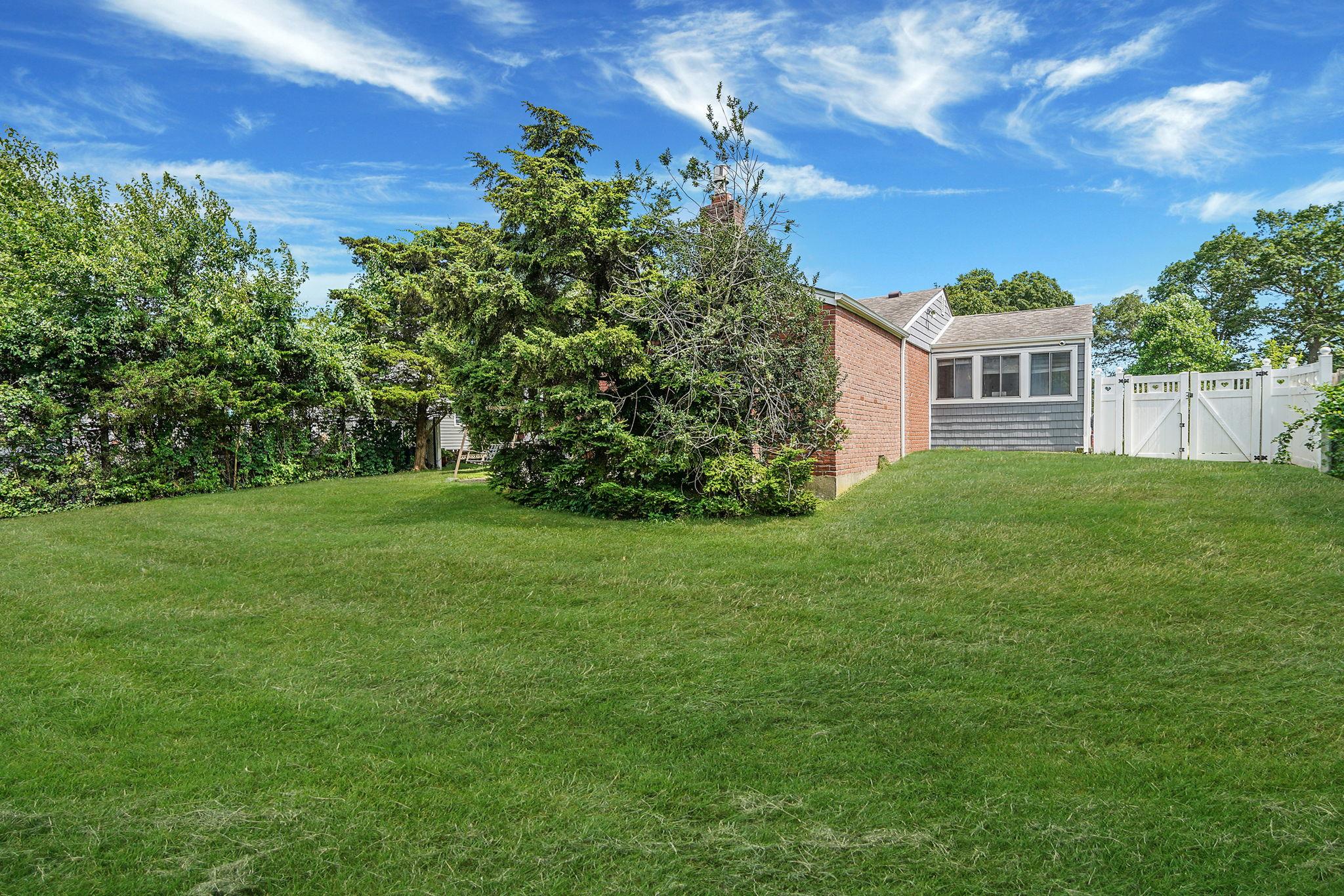 #6 photo, 43 Bowdoin Road, 東長島 Centereach , NY 11720