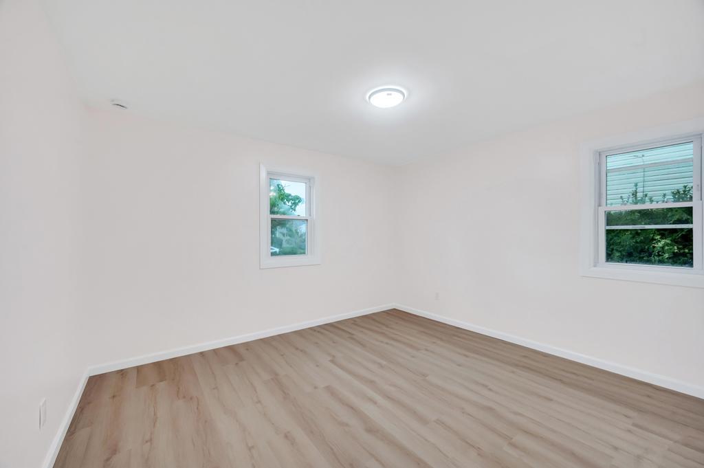 #16 photo, 312 Abbington Court, 東長島 Copiague , NY 11726