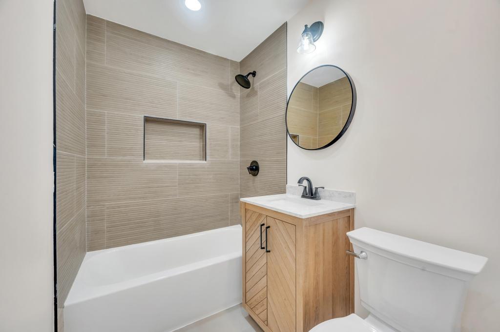 #19 photo, 312 Abbington Court, 東長島 Copiague , NY 11726