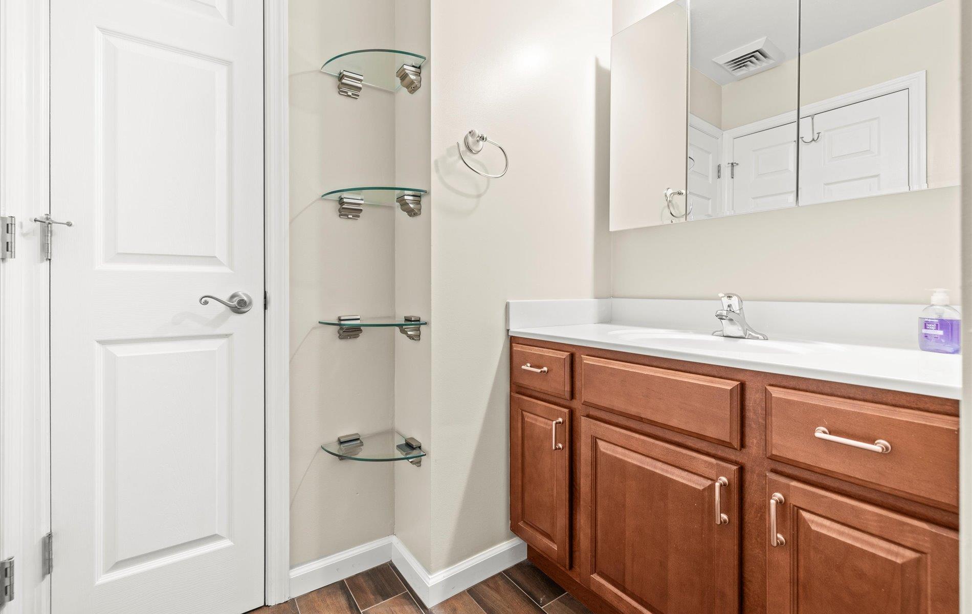 #17 photo, 1002 Willow Lane, ナッソー郡 Valley Stream , NY 11580